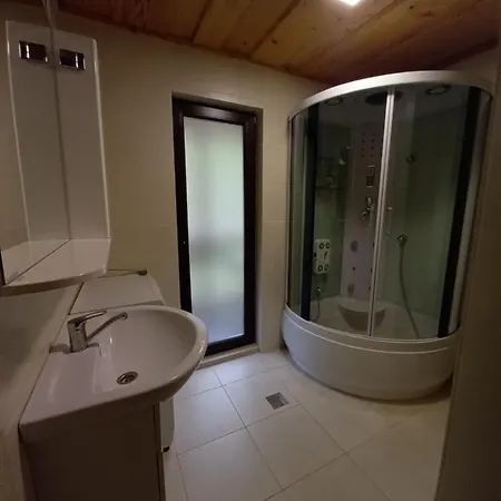 Chalet гук *